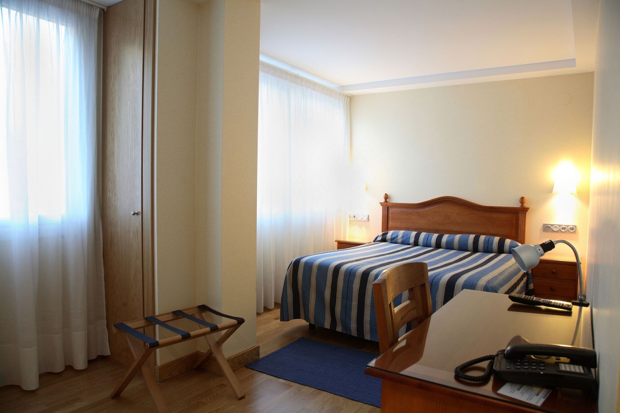De Hotel *